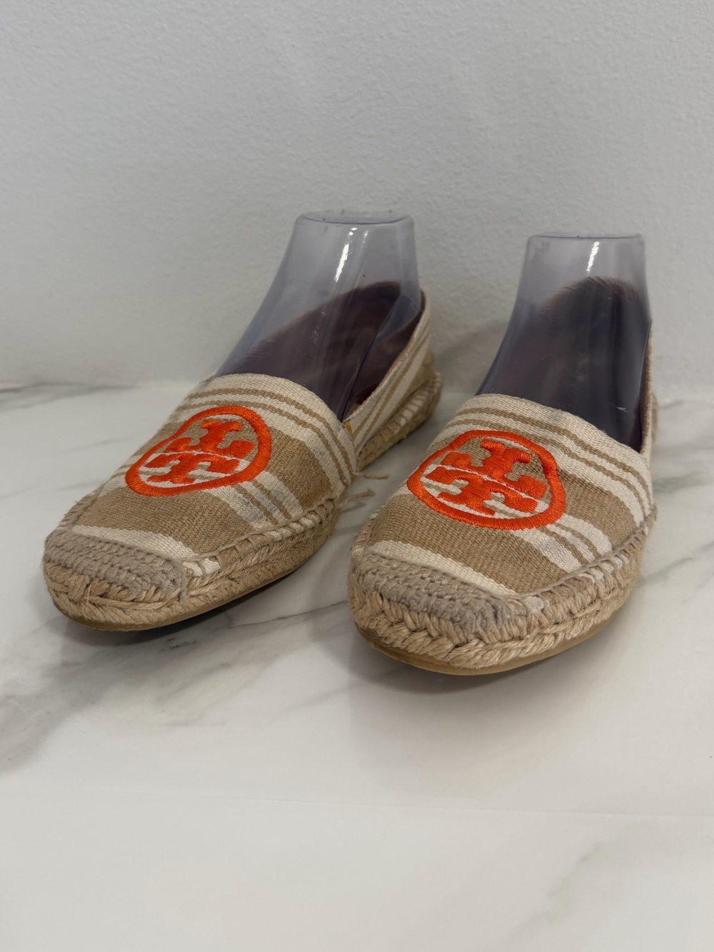Tory Burch Espadille flat cream and orange logo size 9